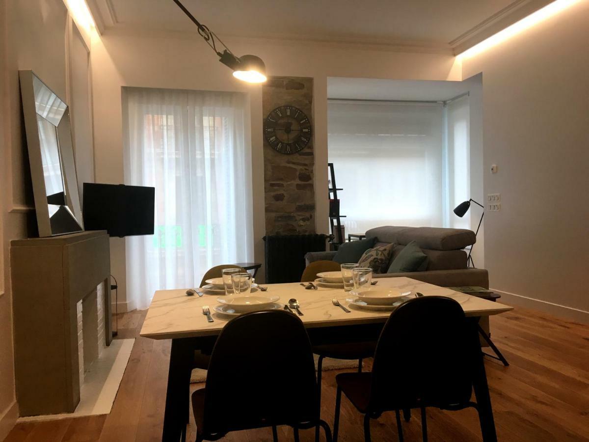Ferienwohnung Hondarribi, Lujoso Apartamento En El Centro. San Sebastián Exterior foto