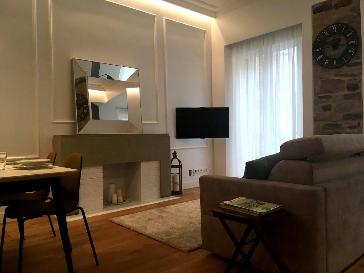 Ferienwohnung Hondarribi, Lujoso Apartamento En El Centro. San Sebastián Exterior foto